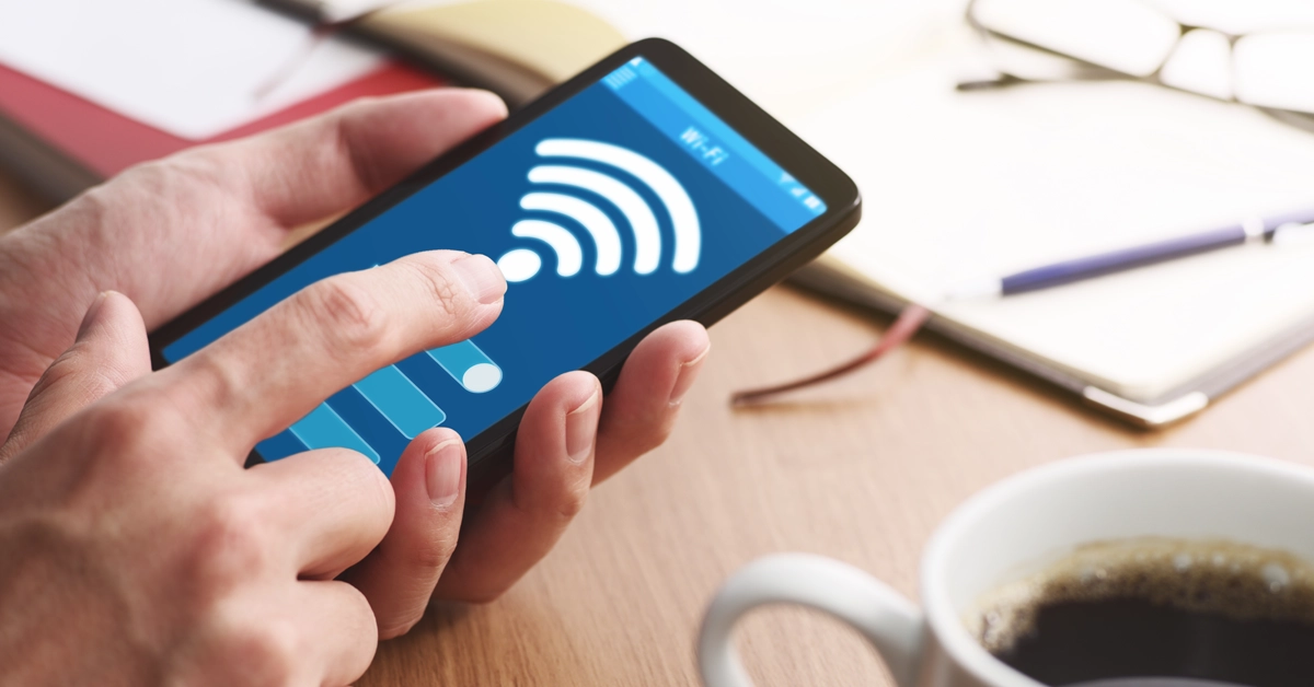 スマホにWi-Fiマークが表示されている画像