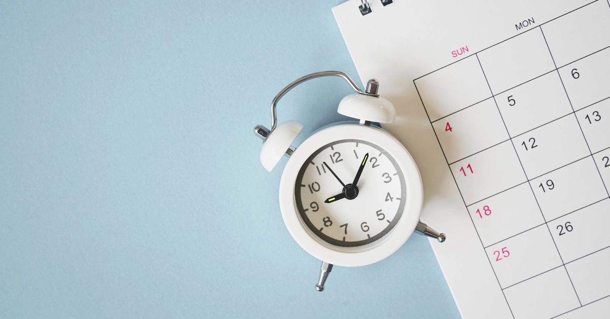 カレンダーと時計の画像